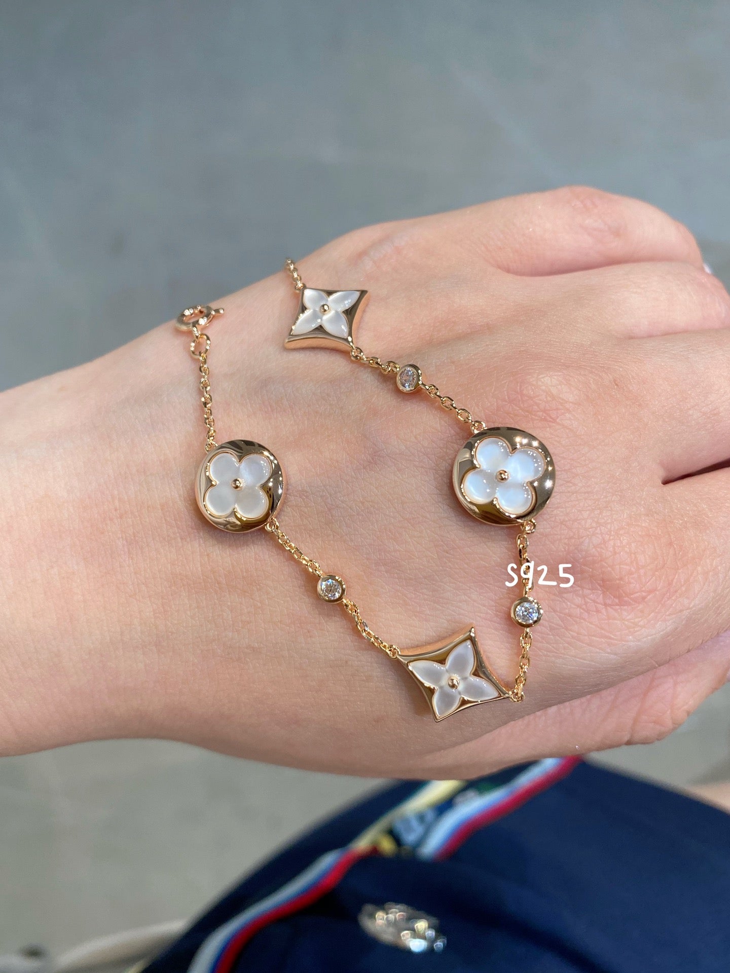 [Vicky]STAR AND SUN 4 MOTIF WHITE MOP PINK GOLD BRACELET