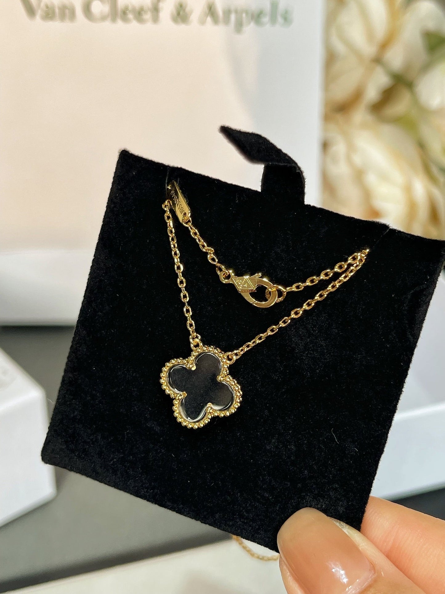 [Vicky]CLOVER ROCK CRYSTAL ROSE GOLD NECKLACE