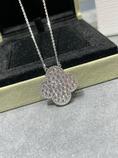 [Vicky]CLOVER 25MM LARGE PENDANT DIAMOND PAVED SILVER NECKLACE