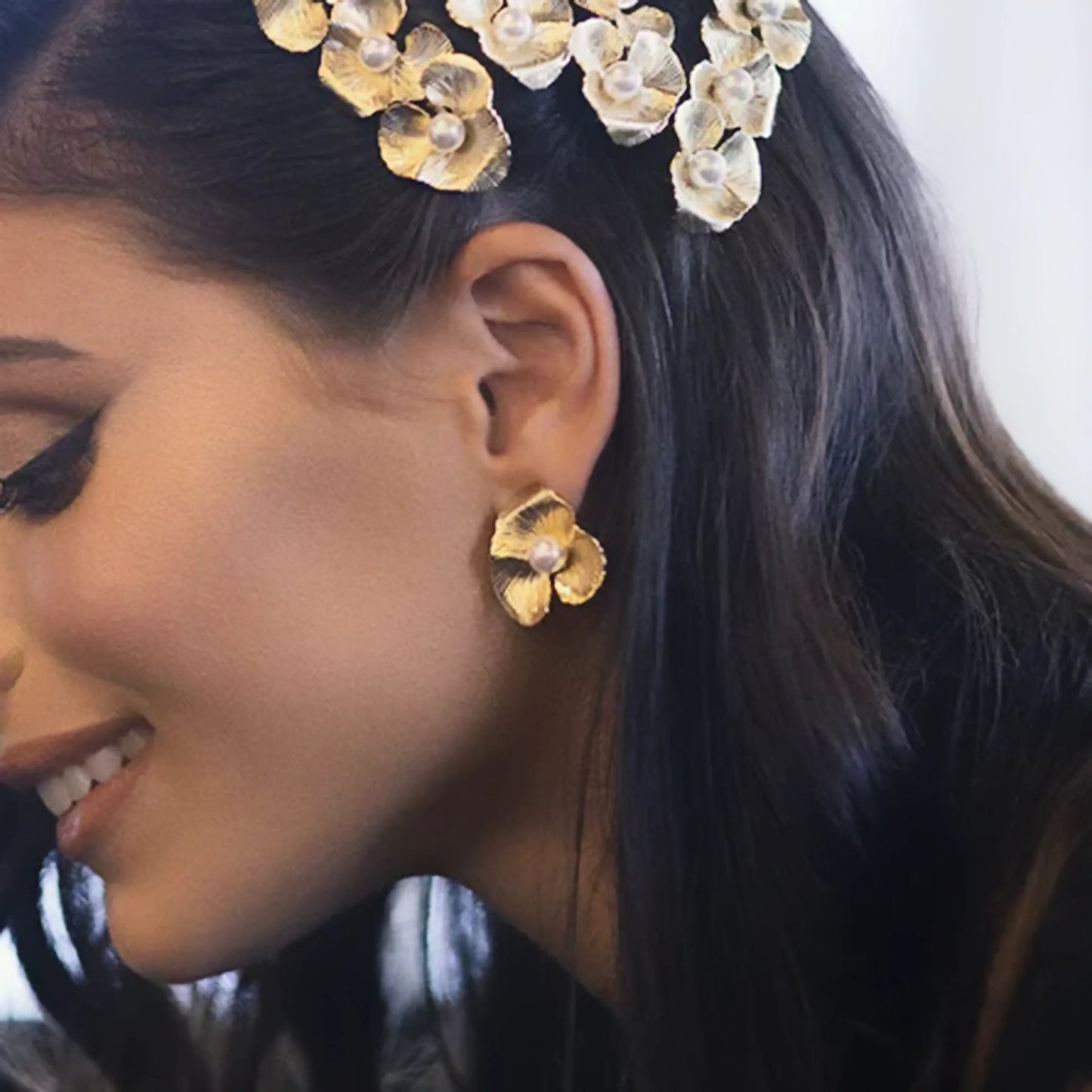 [Royal Vicky]Klara Floral Pearl Earrings