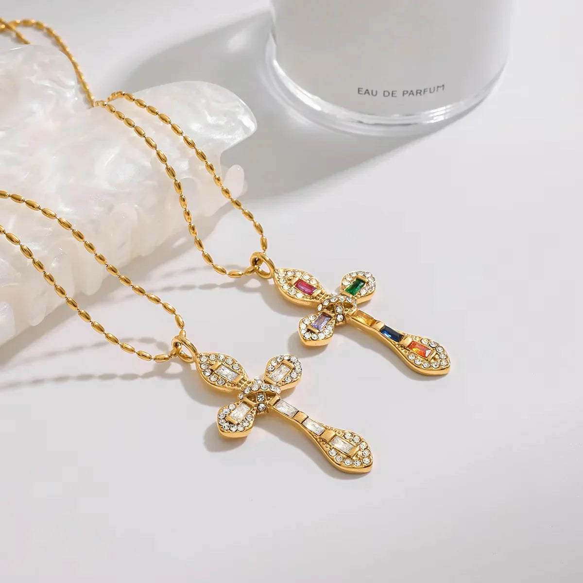 [Royal Vicky]Olea Diamond Crucifix
