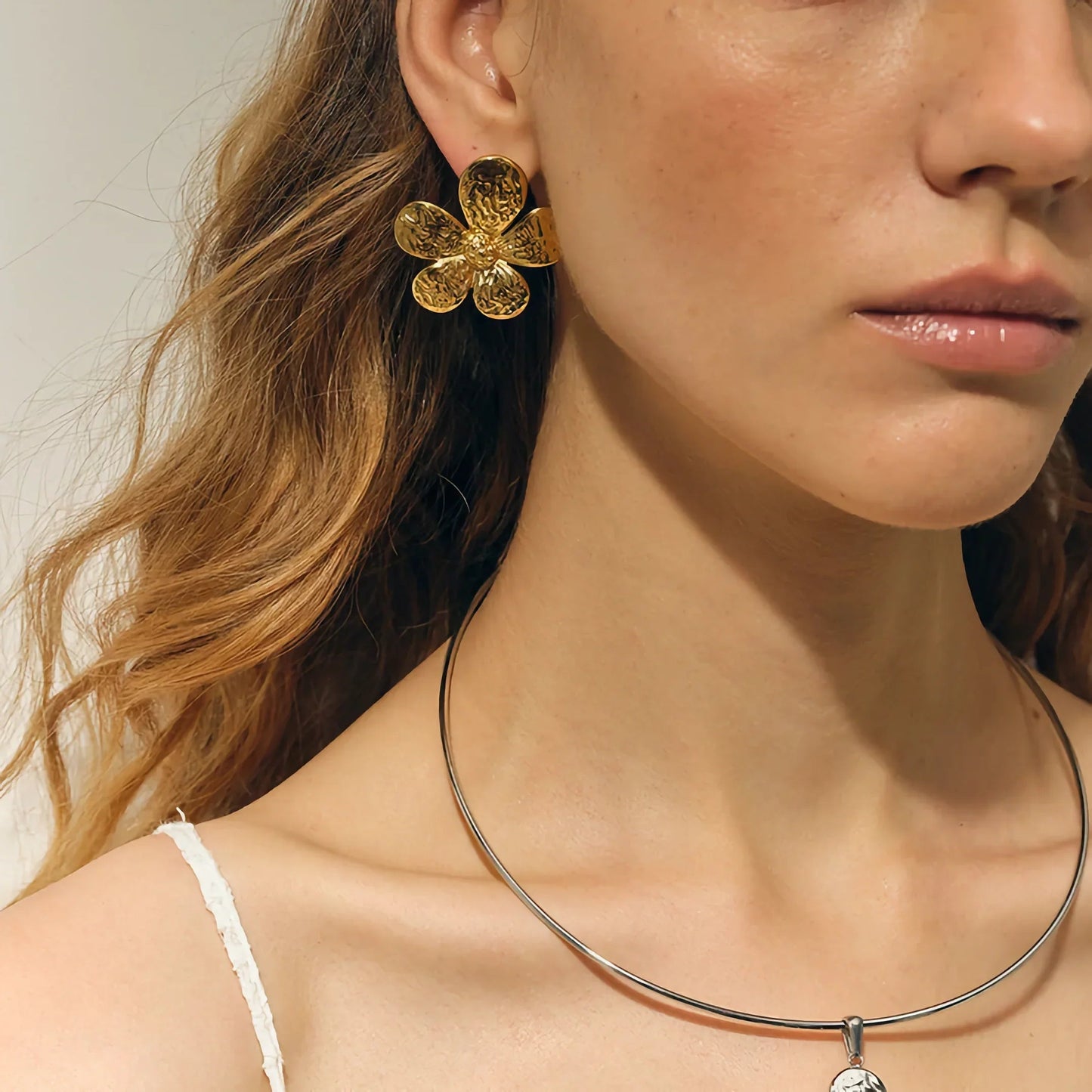 [Royal Vicky]Daisy Gold Earrings