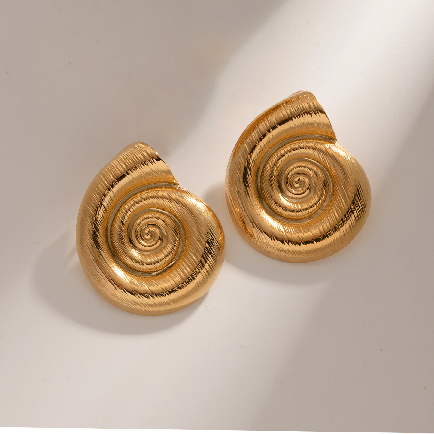 [Royal Vicky]Nauticia Gold Shell Earrings