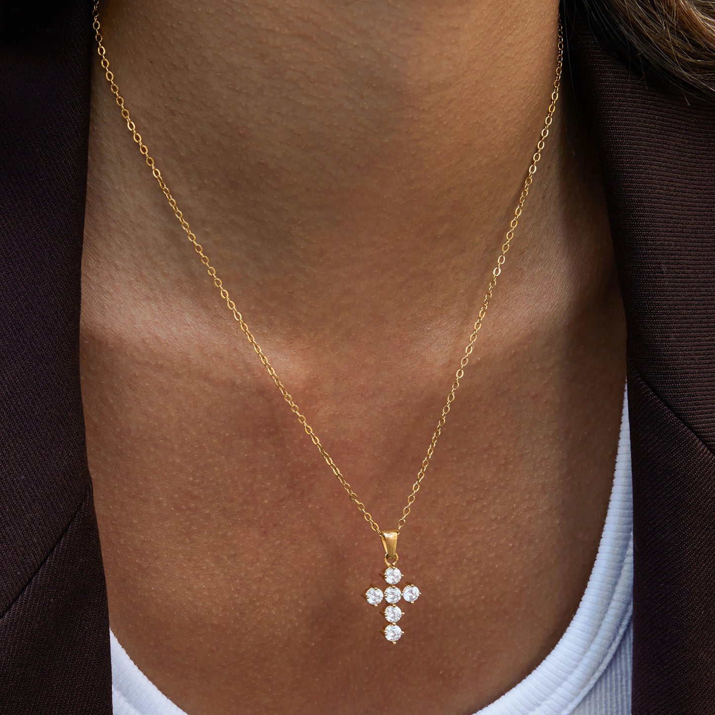 [Royal Vicky]Wynter Diamond Cross Necklace
