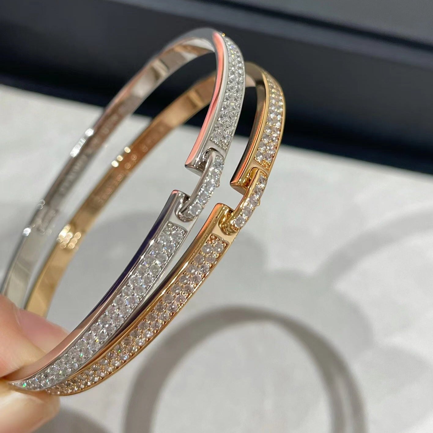[Vicky]LIENS VIDENCE DIAMOND PAVED BRACELET
