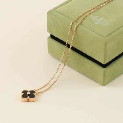 [Vicky]CLOVER 15MM DIAMOND ONYX NECKLACE