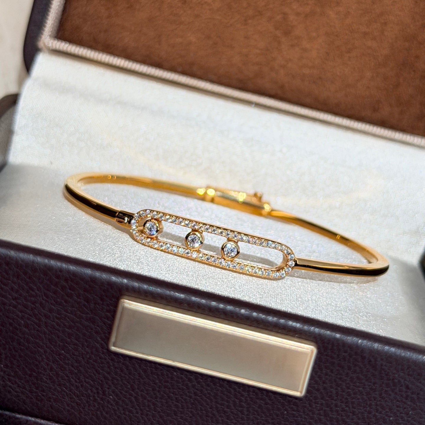 [Vicky]Move Pavé Diamond Bangle Bracelet M