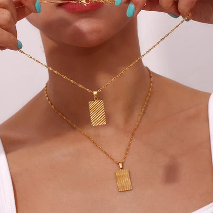 [Royal Vicky]Dahlia Gold Necklace