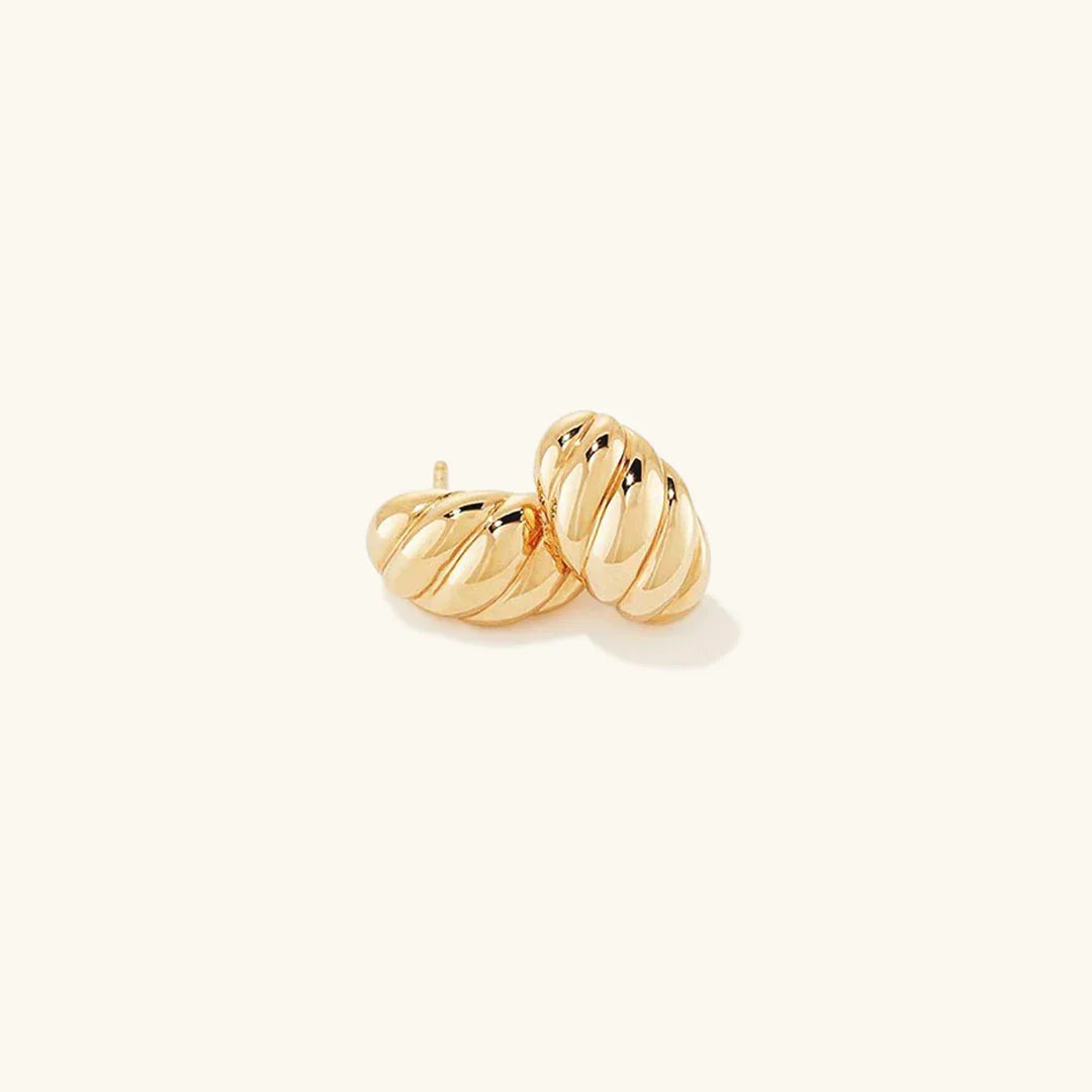 [Royal Vicky]Croissant Huggie Earrings