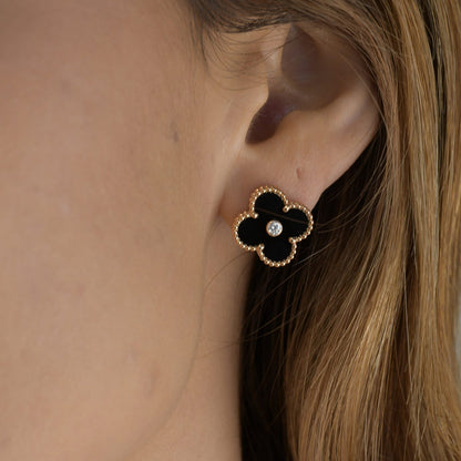 [Vicky]CLOVER MEDIUM 1 MOTIFS ONYX DIAMOND EARRINGS