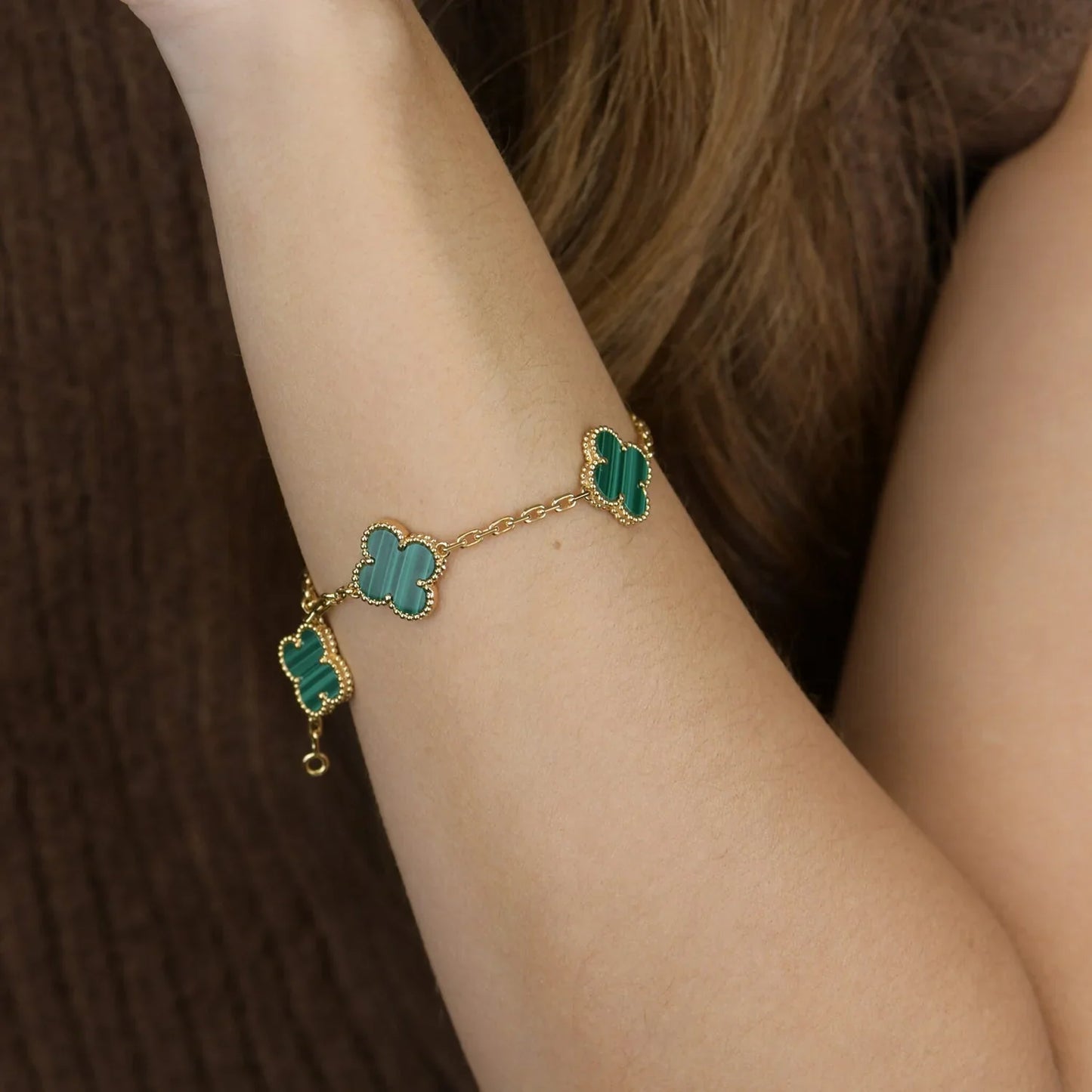 [Vicky] CLOVER 5 MOTIF MALACHITE BRACELET COLLECTION
