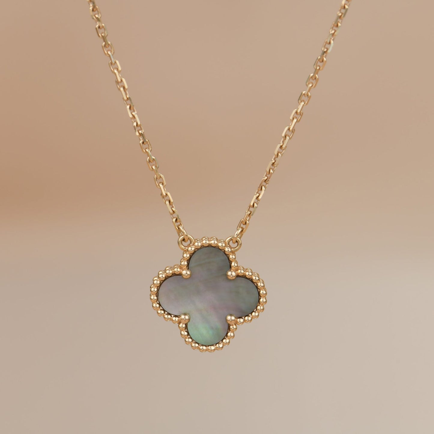 [Vicky]CLOVER 15MM  GRAY MOTHER OF PEARL NECKLACE