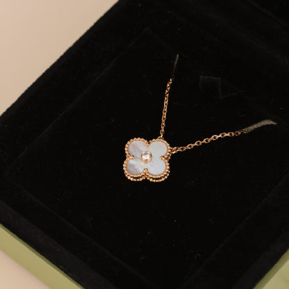 [Vicky]CLOVER 15MM DIAMOND WHITE FRITILLARIA NECKLACE
