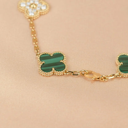 [Vicky] CLOVER 5 MOTIF MALACHITE BRACELET COLLECTION