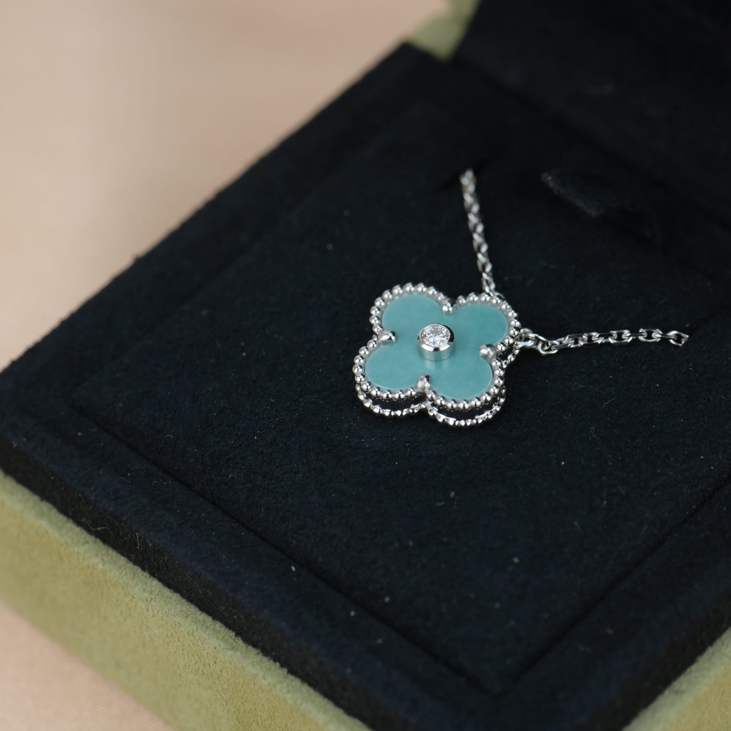 [Vicky]CLOVER 15MM DIAMOND SVRES PORCELAIN  NECKLACE SILVER