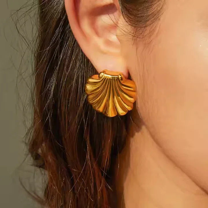 [Royal Vicky]Bayside Gold Seashell Earrings