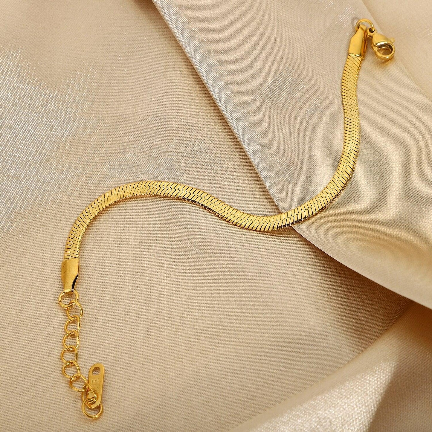 [Royal Vicky]Ellaine Gold Herringbone Bracelet