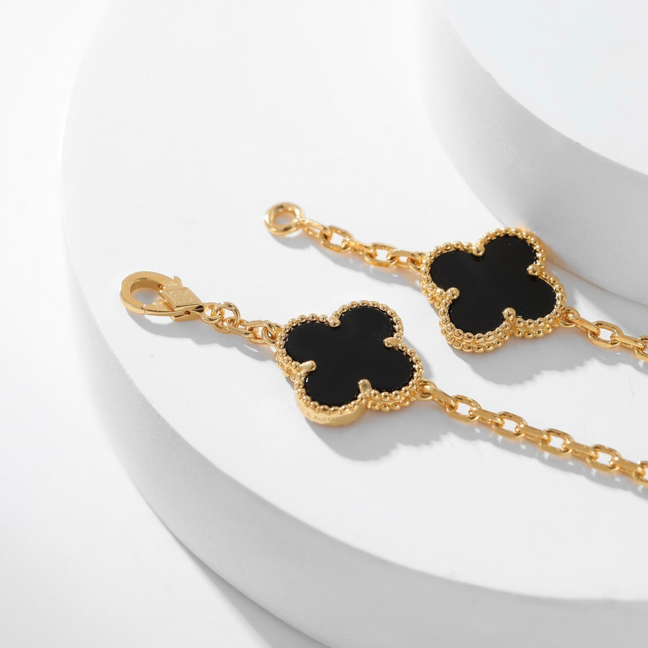[Vicky]CLOVER 10 MOTIFS ONYX NECKLACE