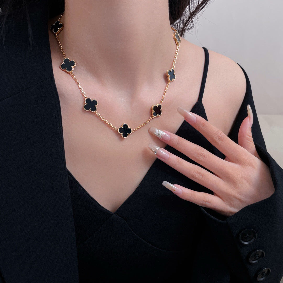 [Vicky]CLOVER 10 MOTIFS ONYX NECKLACE