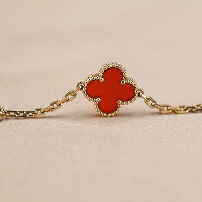 [Vicky] CLOVER 5 MOTIF RED CORNELIAN BRACELET COLLECTION