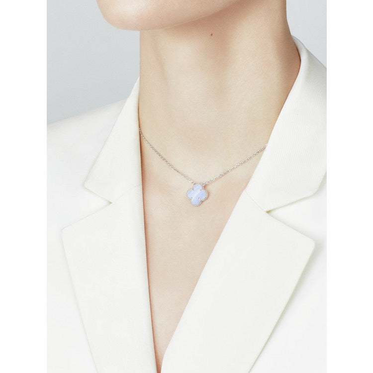 [Vicky]CLOVER 15MM BLUE CHALCEDONY NECKLACE SILVER
