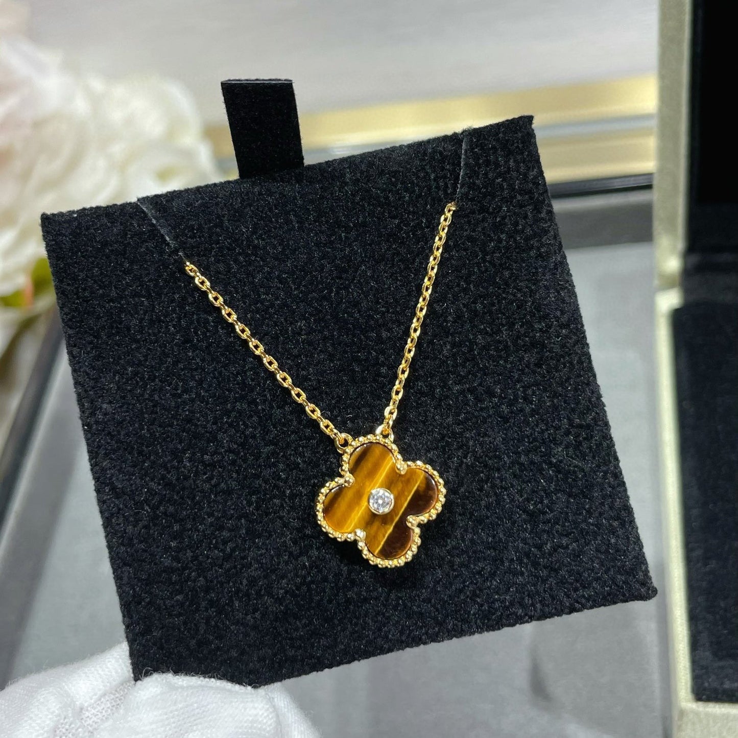 [Vicky]CLOVER 15MM DIAMOND AND YELLOW TIGER'S EYE AGATE necklace