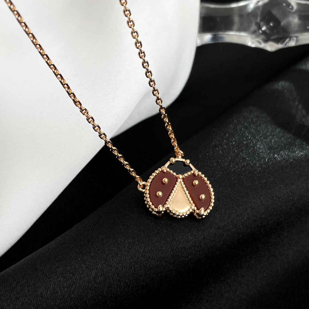 [Vicky]LUCKY  CARNELIANS LADYBUG NECKLACE