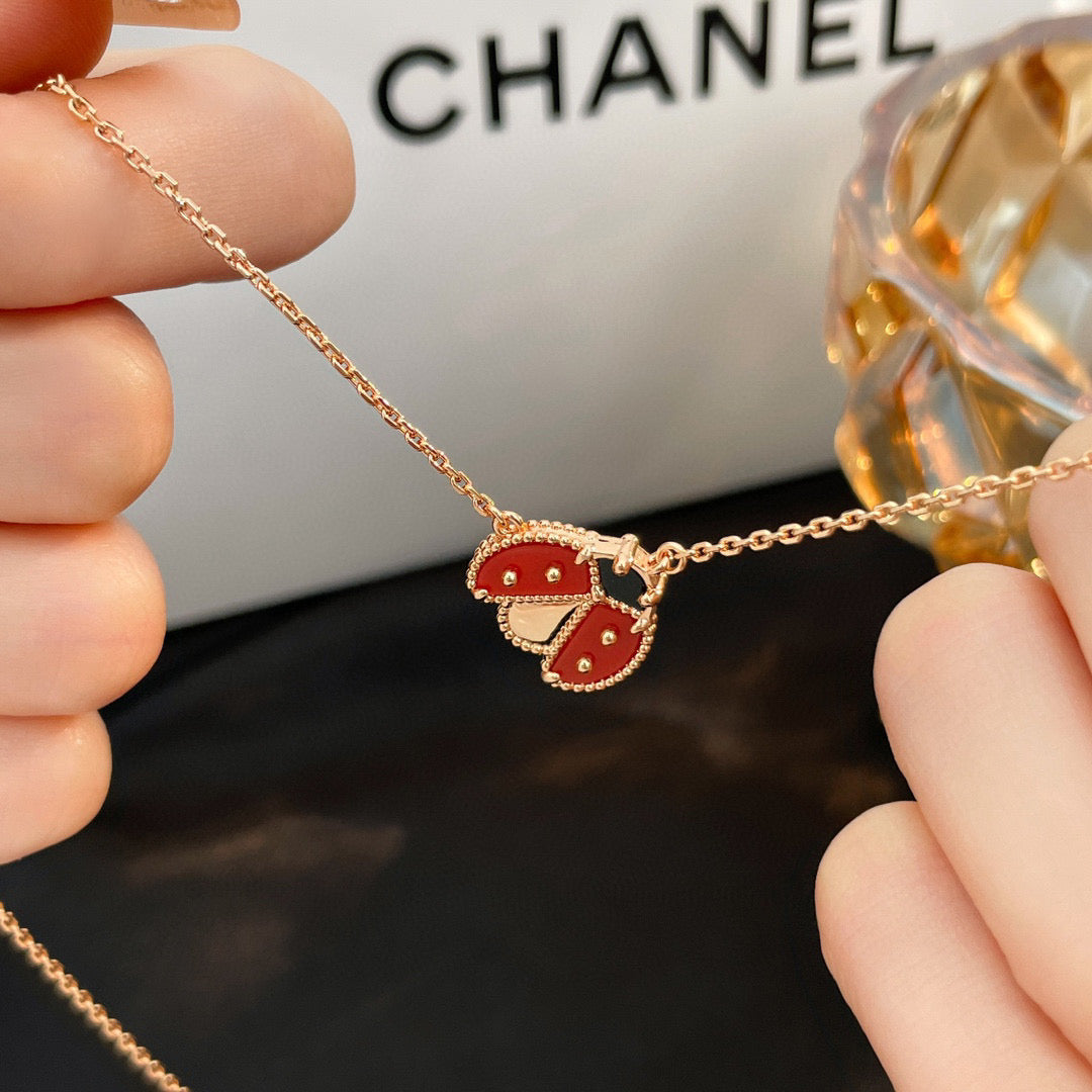 [Vicky]LUCKY  CARNELIANS LADYBUG NECKLACE