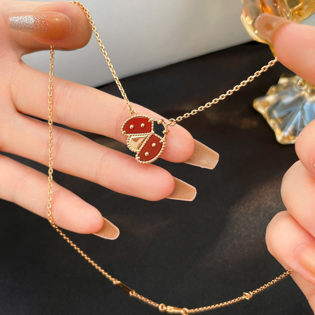[Vicky]LUCKY  CARNELIANS LADYBUG NECKLACE
