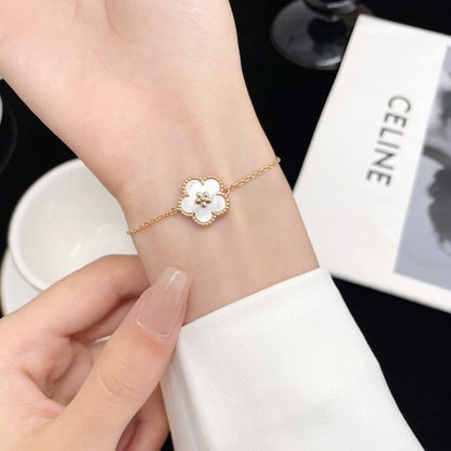 [Vicky]LUCKY WHITE MOP PLUM BLOSSOM  BRACELET