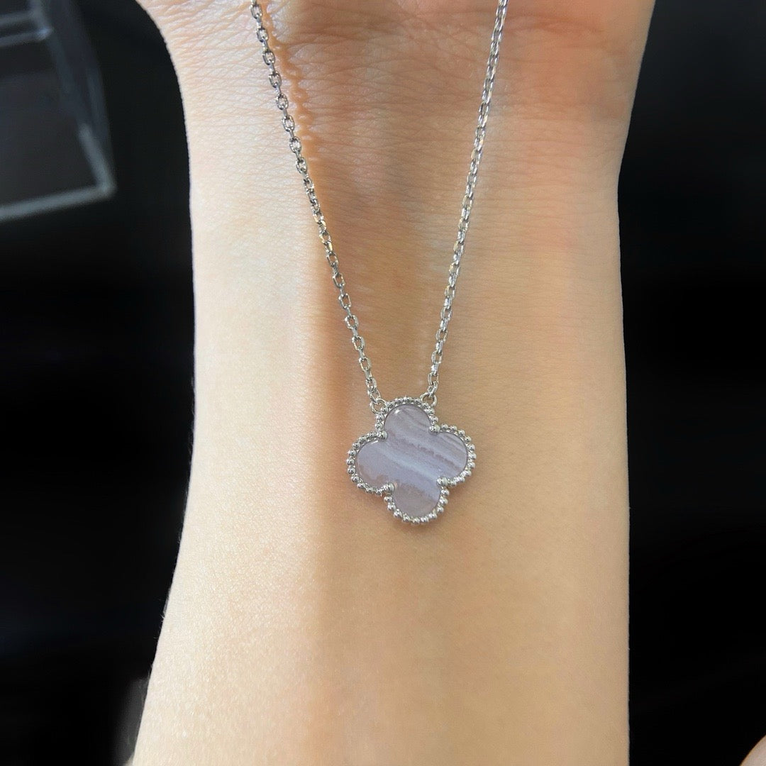 [Vicky]CLOVER 15MM BLUE CHALCEDONY NECKLACE SILVER