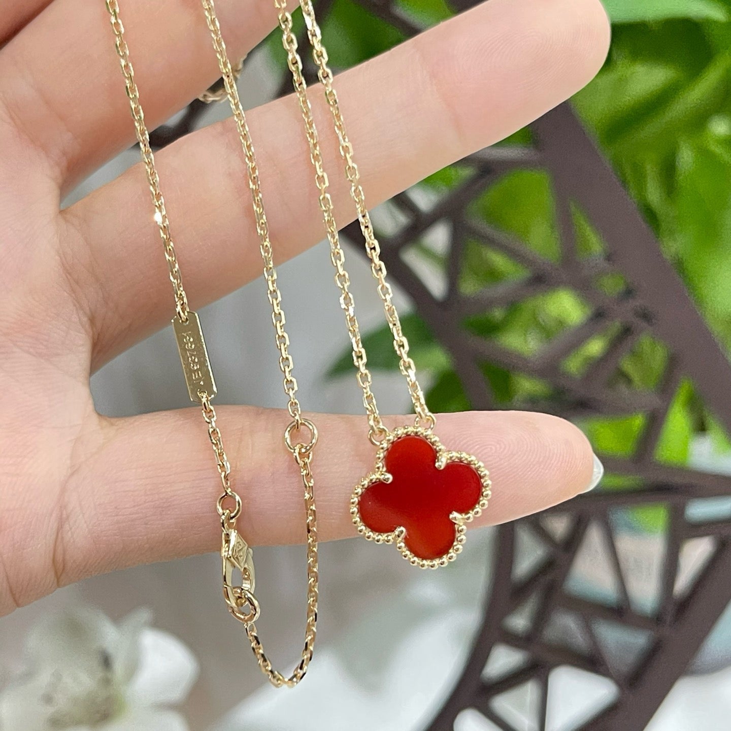 [Vicky]CLOVER 15MM CARNELIAN SINGLE FLOWER NECKLACE