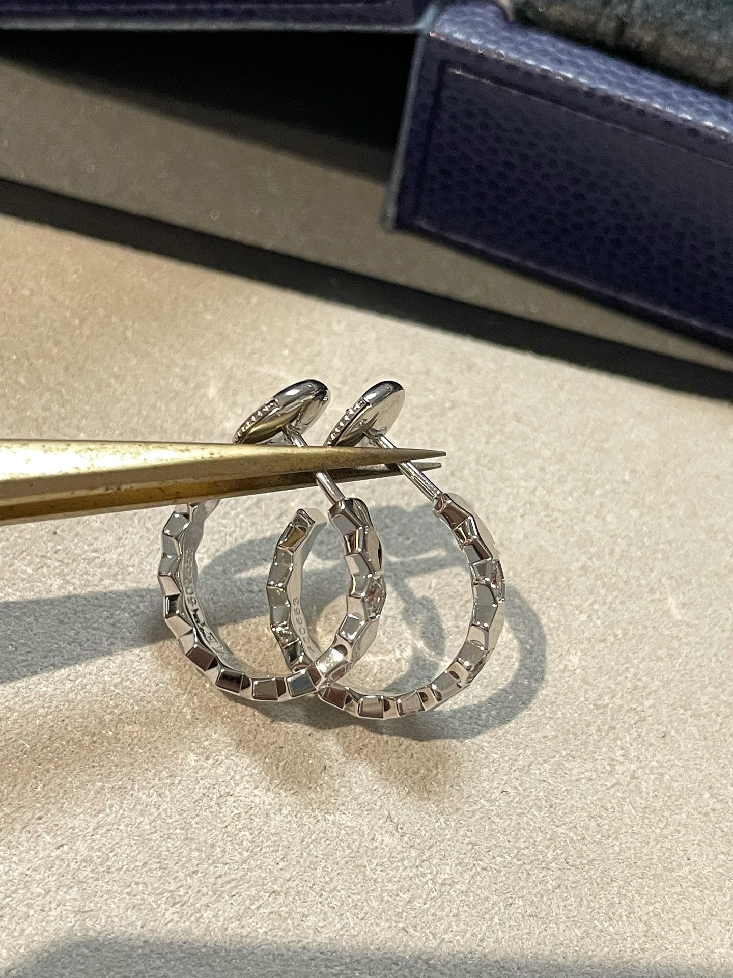 [Vicky]Hollow Design Four-Leaf Clover Flower Shape Earrings