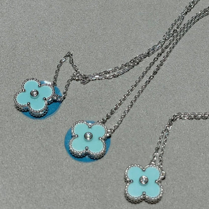 [Vicky]CLOVER 1 DIAMOND LIGHT BLUE SILVER NECKLACE