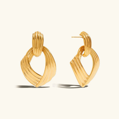 [Royal Vicky]Selma Gold Knot Earrings