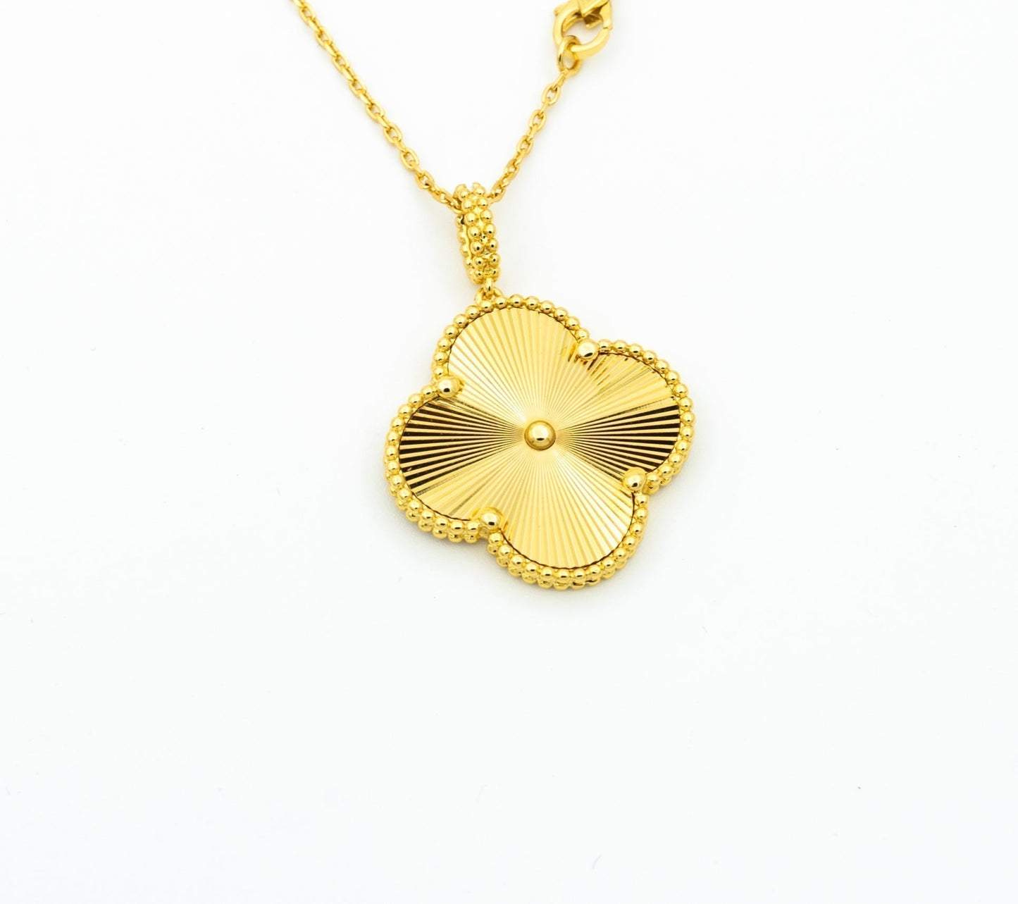 [Vicky]CLOVER 25MM PEDANT NECKLACE GOLD