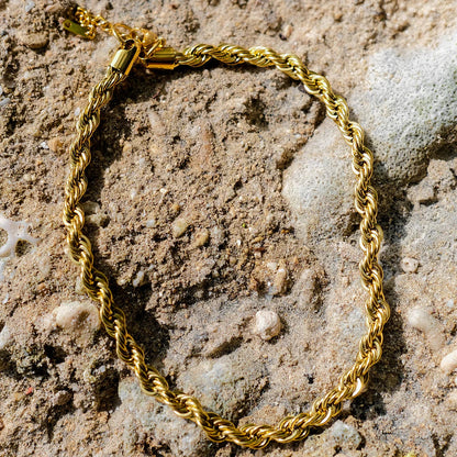 [Royal Vicky]Mila Golden Twist Necklace