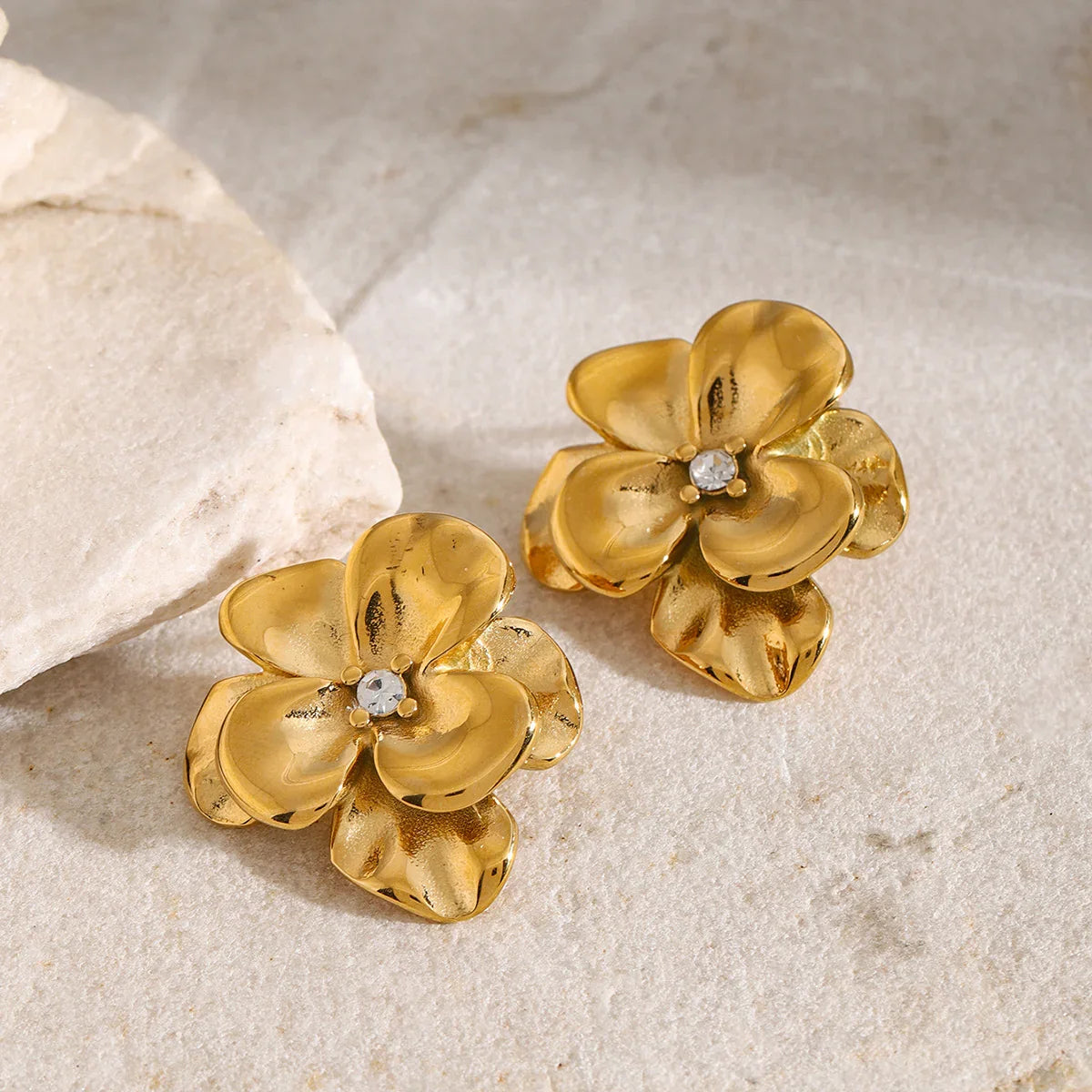 [Royal Vicky]Ainsley Floral Gold Earrings