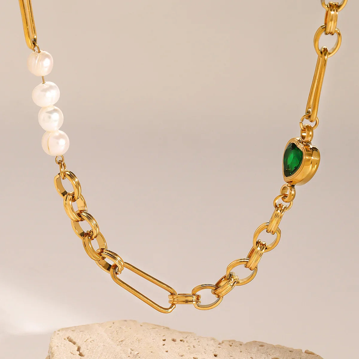 [Royal Vicky]Maddison Pearl Chain Gold Necklace