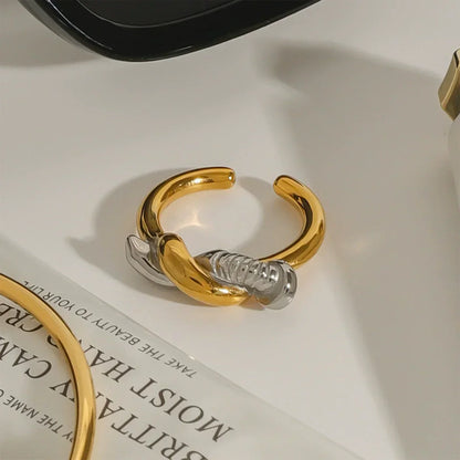 [Royal Vicky]Trinity Twisted Nail Ring