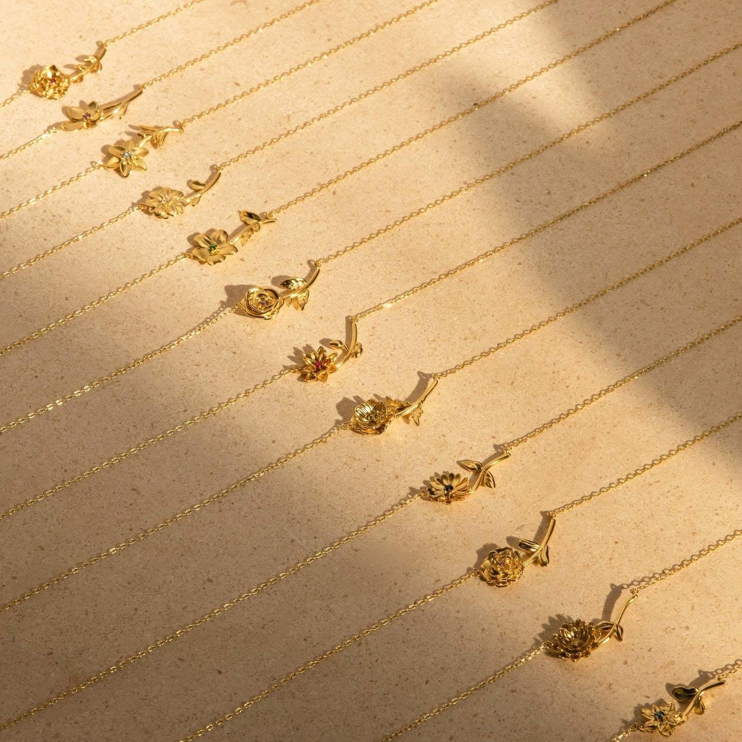 [Royal Vicky]Maribelle Birth Flower Gold Necklace