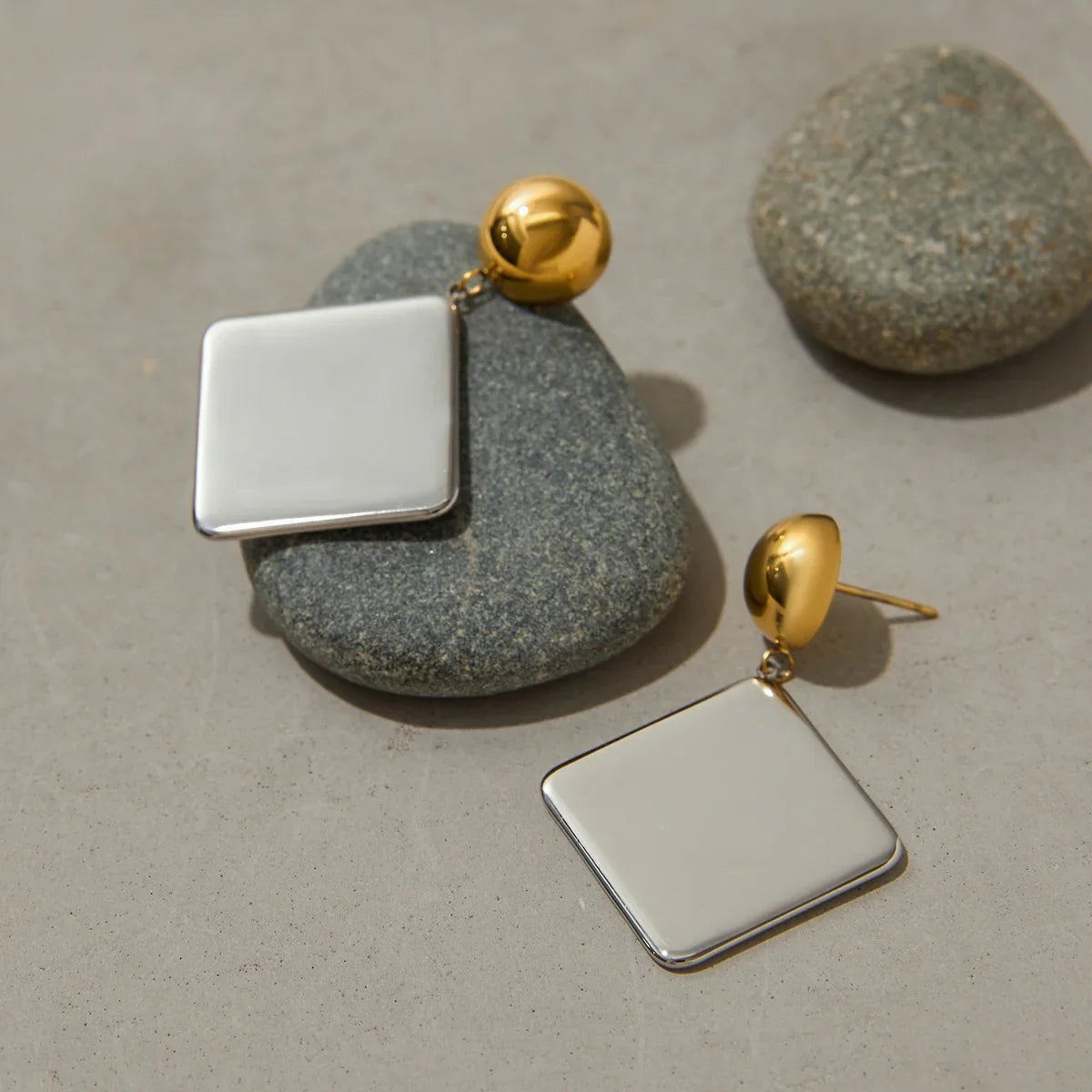 [Royal Vicky]Kelly Geometric Drop Earrings