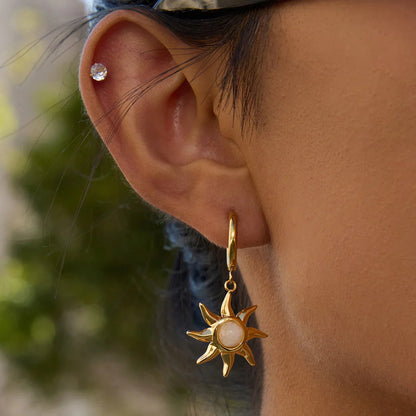 [Royal Vicky]Helia Sun-shaped Moonstone Earrings