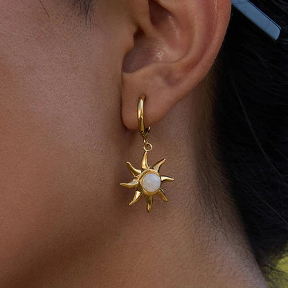 [Royal Vicky]Helia Sun-shaped Moonstone Earrings