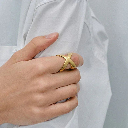 [Royal Vicky]Carolyn Gold Cross Ring