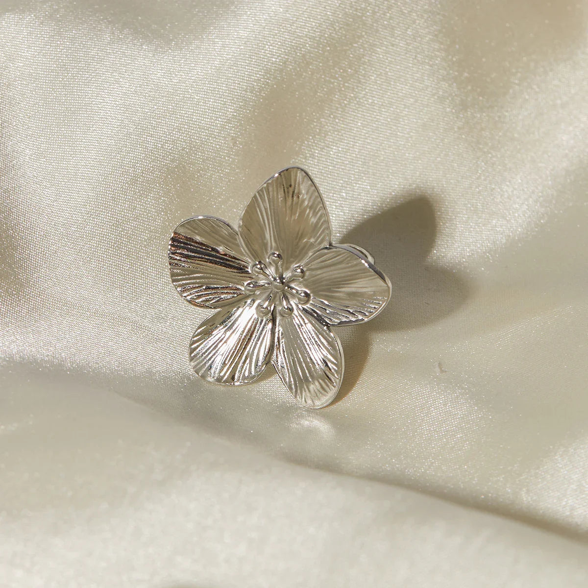 [Royal Vicky]Alina Silver Petal Ring