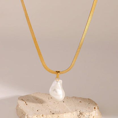 [Royal Vicky]Glorietta Herringbone Pearl Necklace