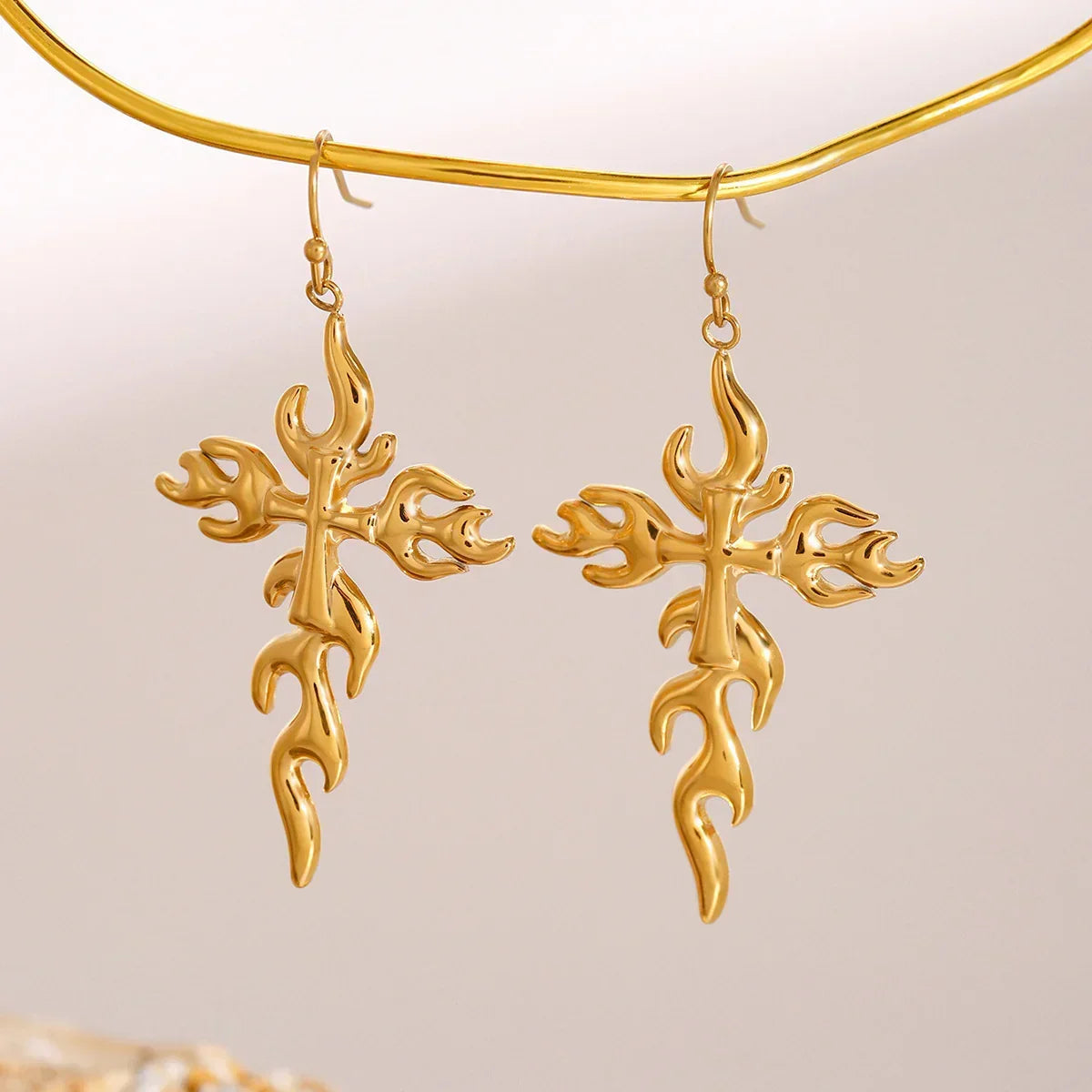 [Royal Vicky]Adrielle Branched Cross Gold Earrings