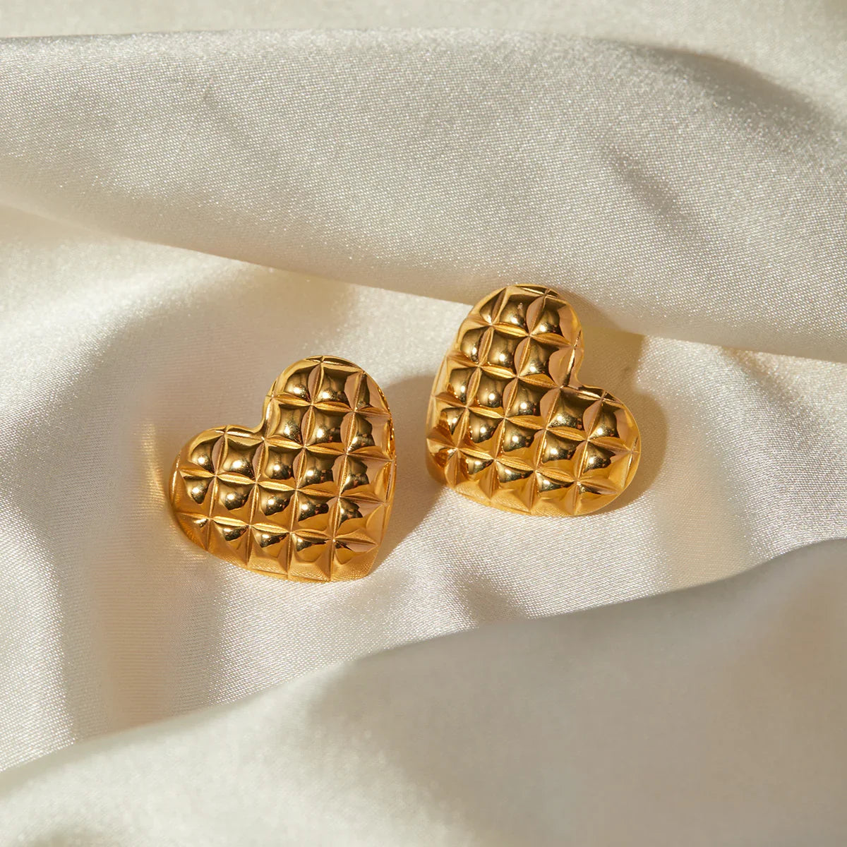 [Royal Vicky]Irina Gold Heart Earrings