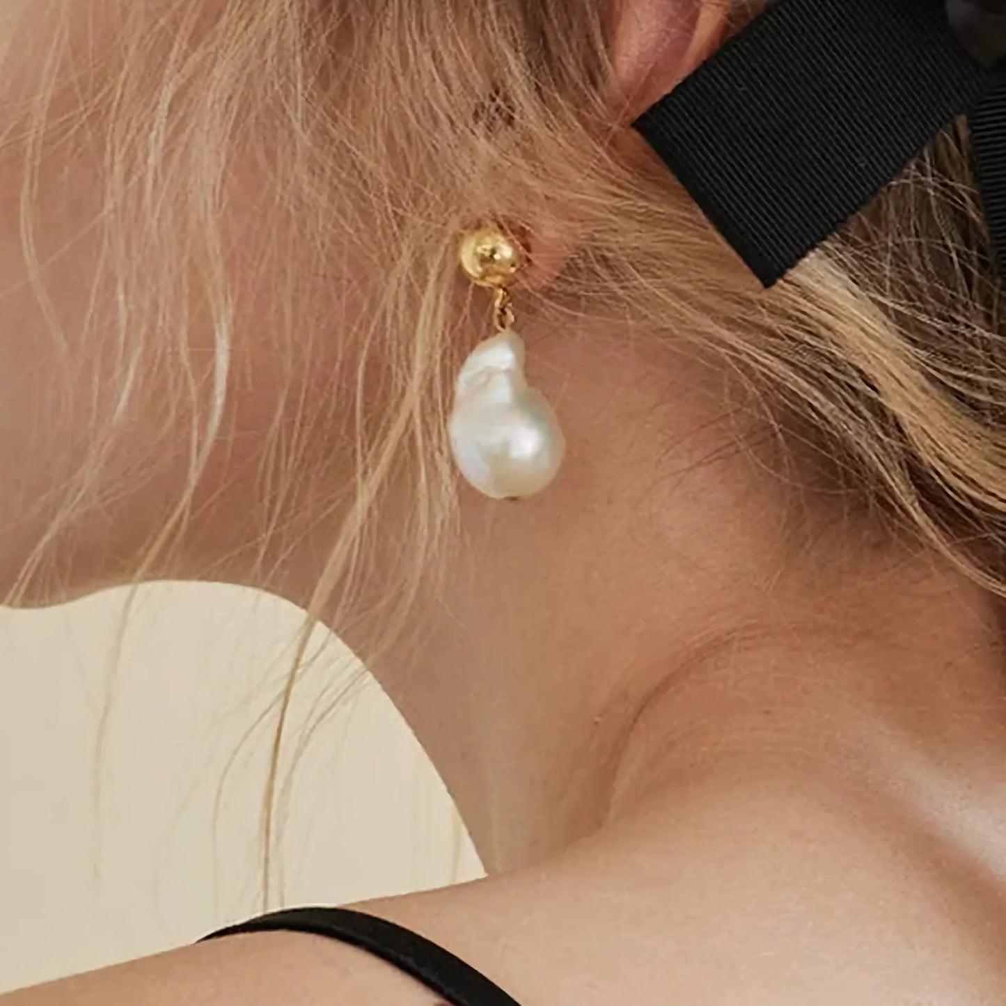 [Royal Vicky]Ariana Chunky Pearl Drop Earrings